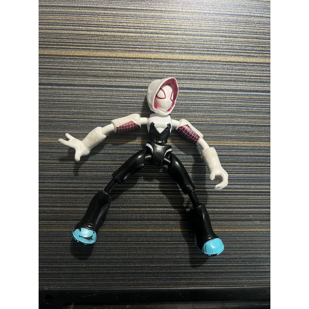 2019 Marvel Bend and Flex Ghost Spider Gwen Action Figure